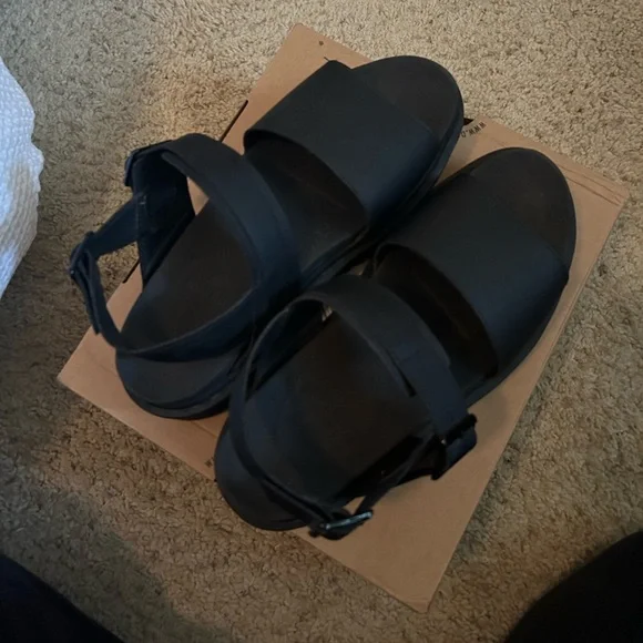 Doc Marten Platforms - Picture 3 of 4